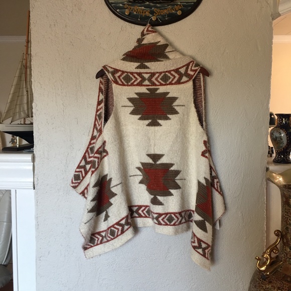 Open Front Southwestern Tribal Print Fuzzy Cardigan NWT One Size - Picture 3 of 9